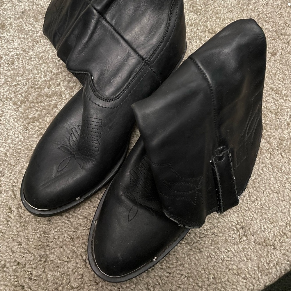 Black cowgirl boots